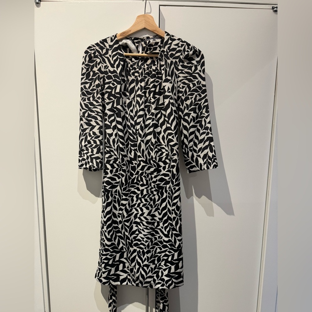 3/4 sleeve belted waist dress